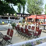 Elmeny Balaton Hotel 3*
