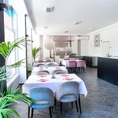 מלון Elmeny Balaton