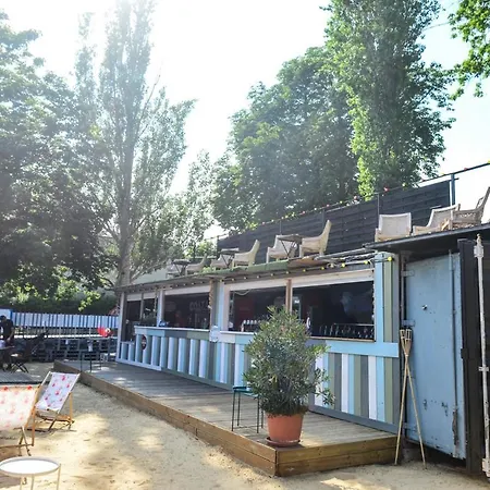 מלון Elmeny Balaton