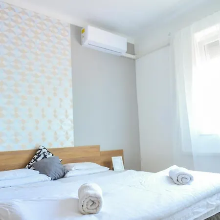 Elmeny Balaton מלון Alsóörs