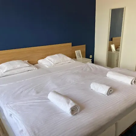 Elmeny Balaton Hotel 3*