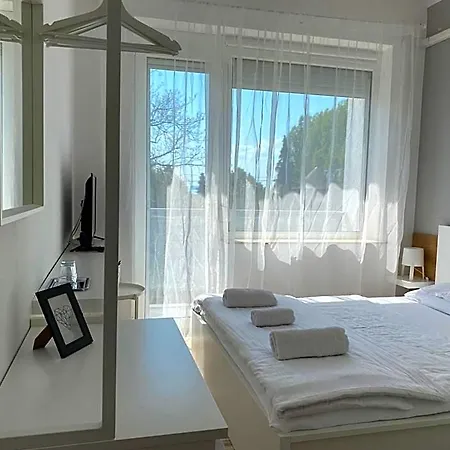 Otel Elmeny Balaton 3*