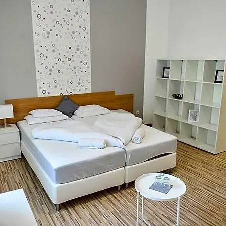 Elmeny Balaton Otel